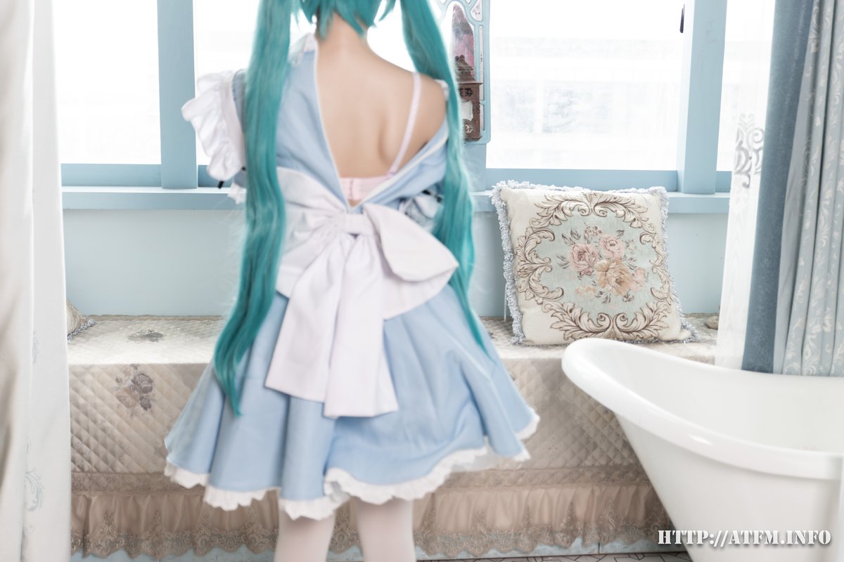 ATFM Vol.002 Iris Miku Maid