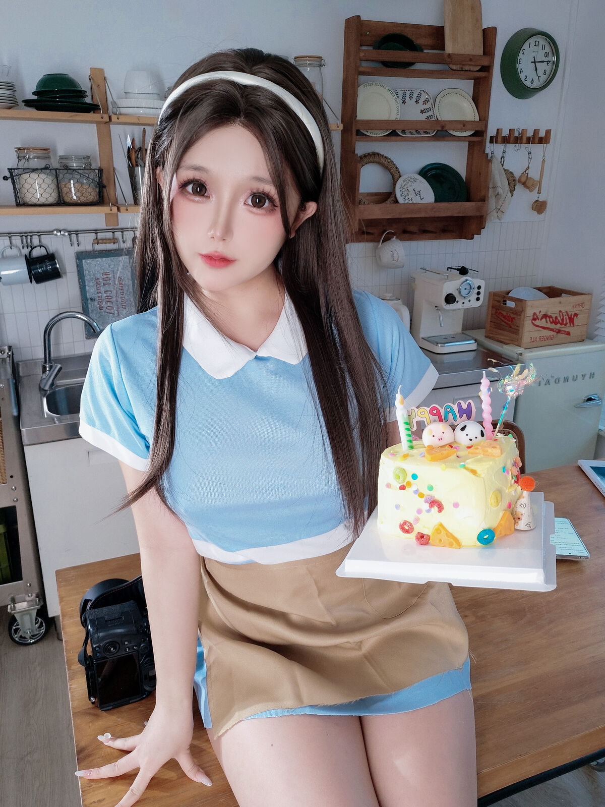 Coser@日奈娇 – 蛋糕售卖员 Part02 (58P)