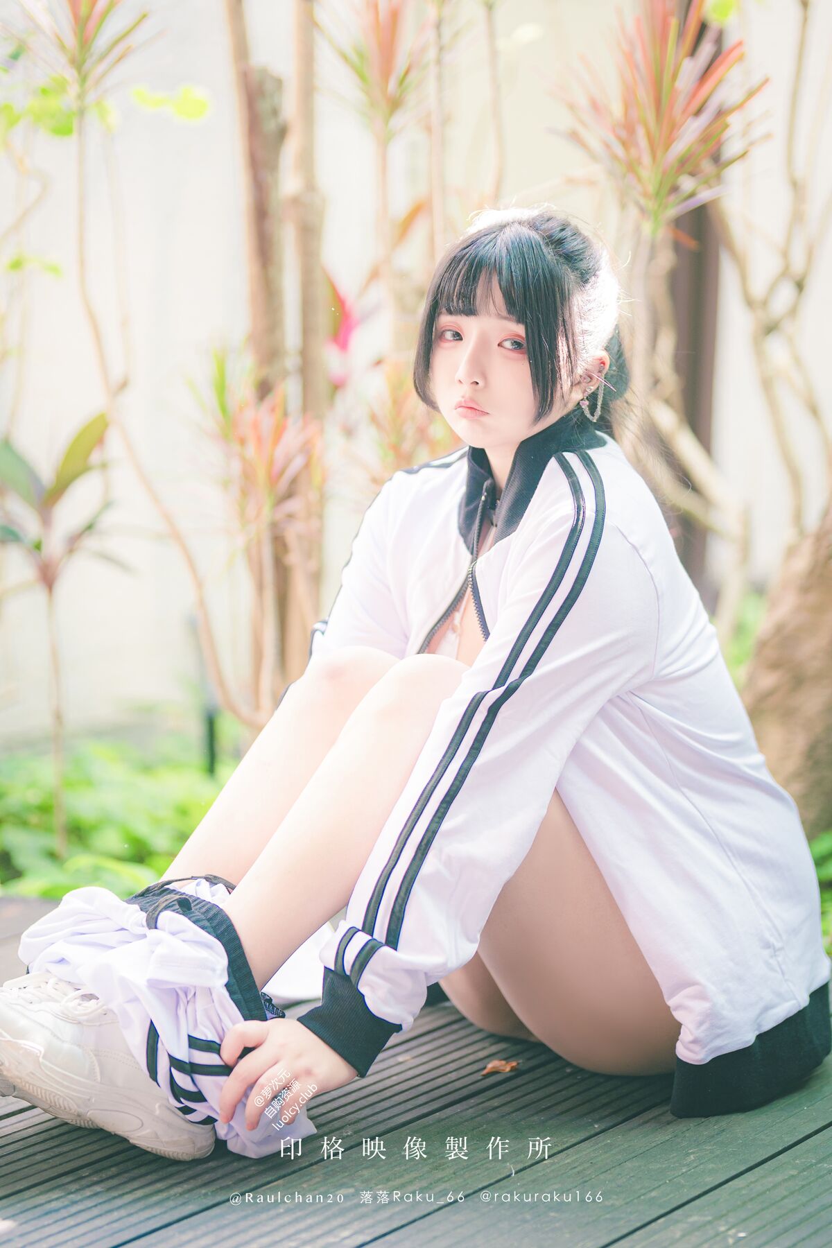 Coser@落落Raku – 锻炼日 Exercise Day (62P – 1V)