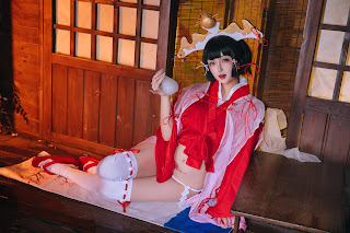 Coser@日奈娇 – 辉夜巫女