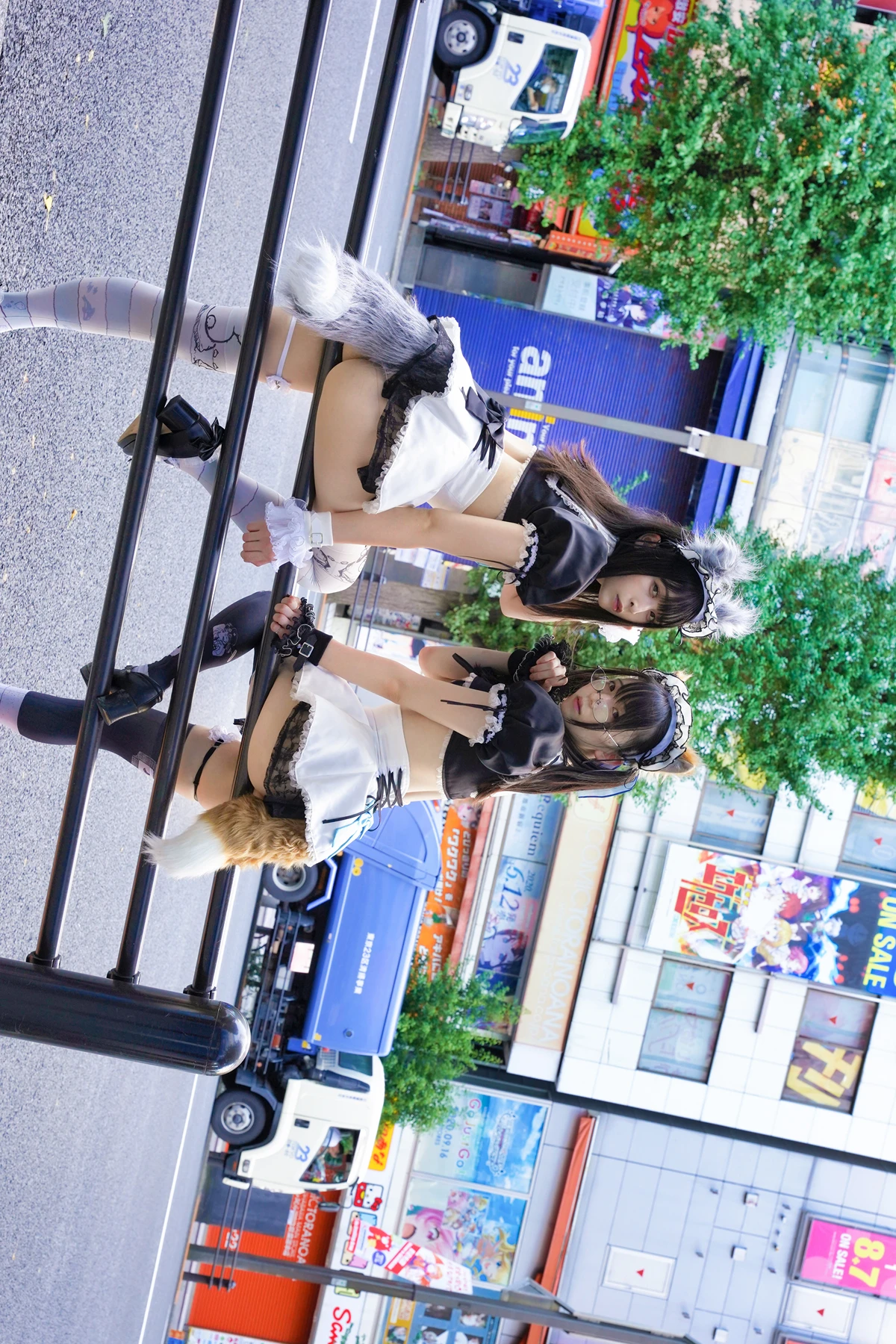 Sui Utatane うたたね翠, Mizuna Shione 水那しおね, 写真集 「野生のメイドがあらわれた！」 Set.02