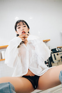 [Loozy] Sonson (손손) – Nude Apron