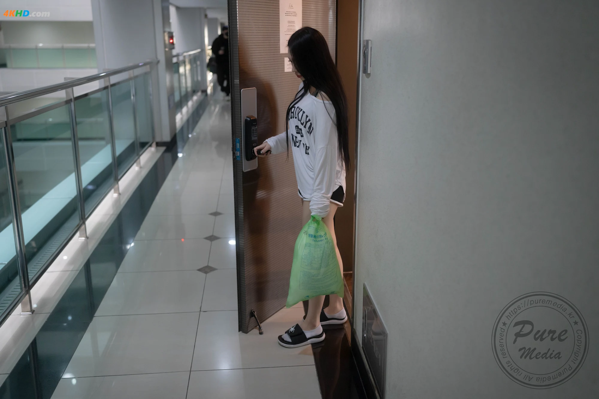 Pure Media Vol.231 Yeon Hwa (연화) – Visit The Girl Next Door[267MB-65photos]