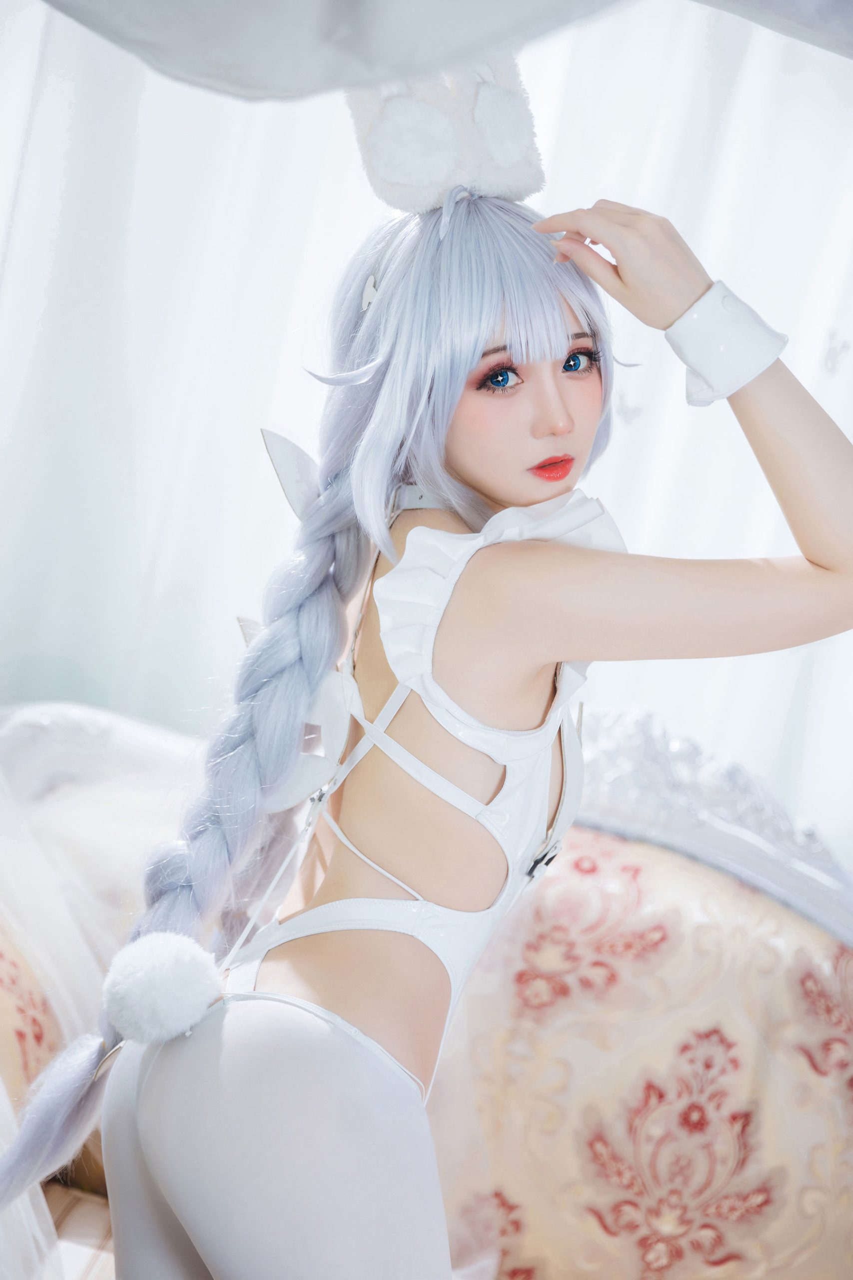 [福利COS] 焖焖碳 - 恶毒兔头