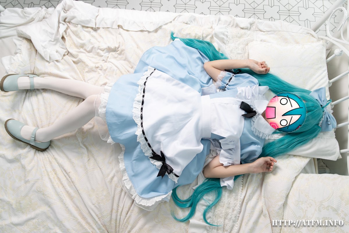 ATFM Vol.002 Iris Miku Maid