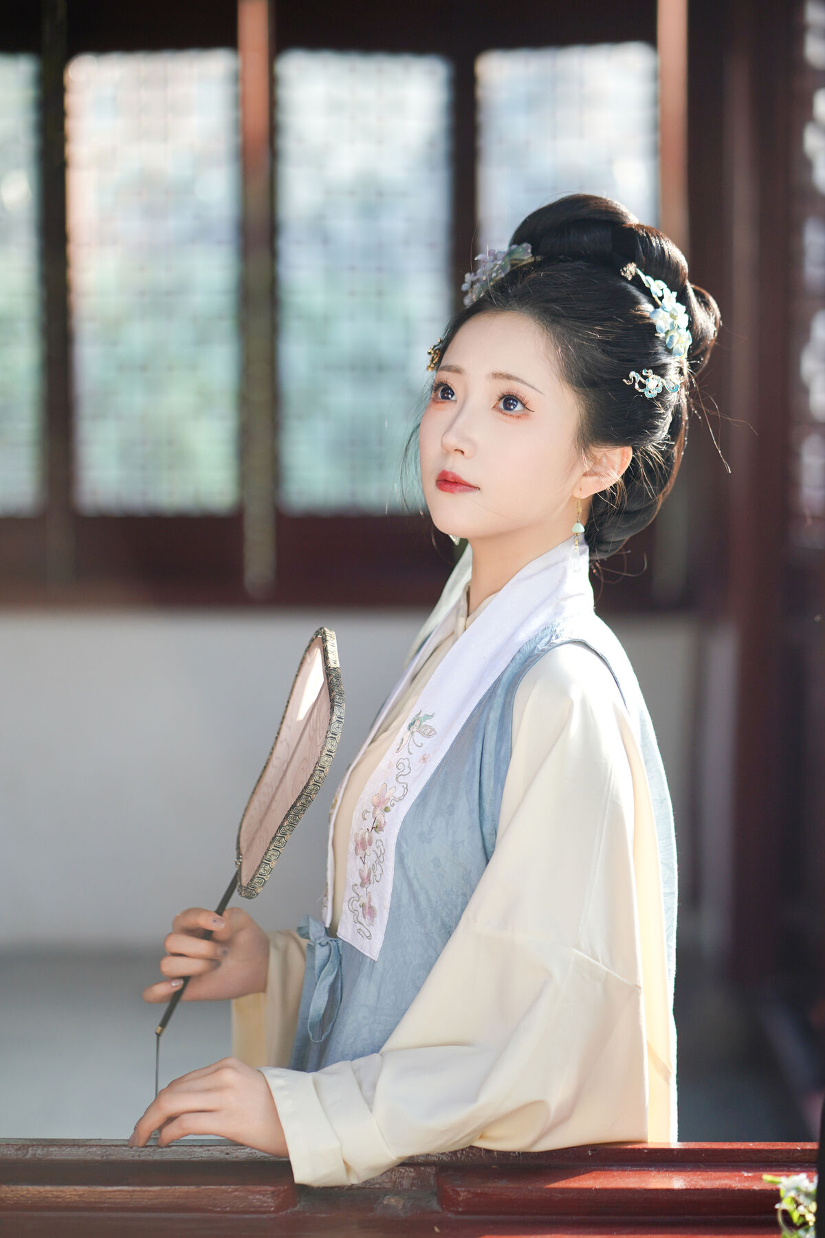 YiTuYu艺图语 Vol.8507 兔牙w (24P)