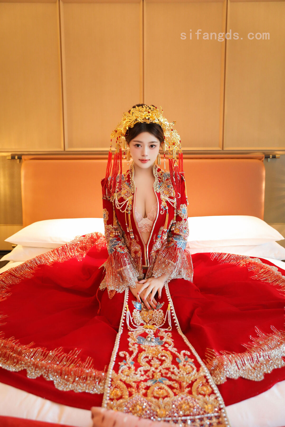 XR Uncensored Dan Dan Bao 蛋蛋宝 – R18 秀人网模特 秀禾服 (90P – 6V)