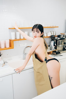 [Loozy] Sonson (손손) – Nude Apron