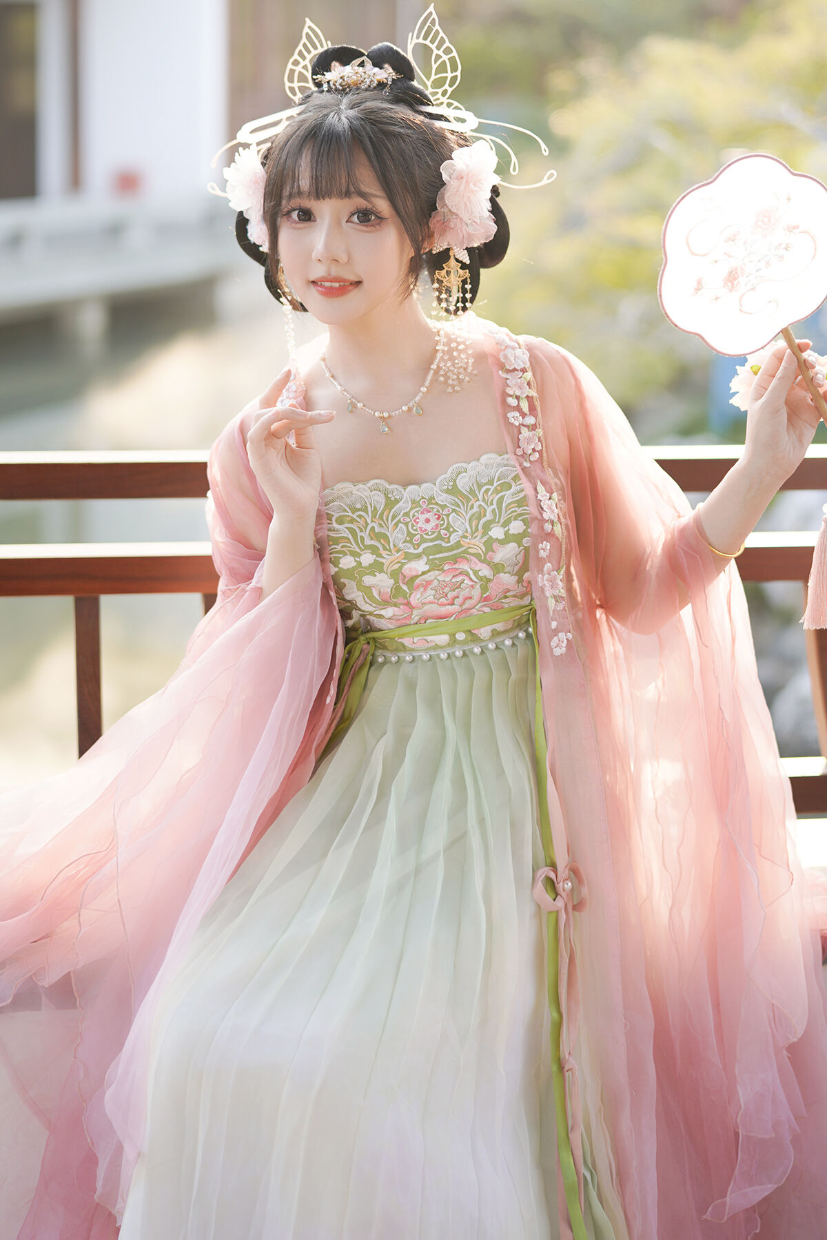 YiTuYu艺图语 Vol.8046 Qing Liu