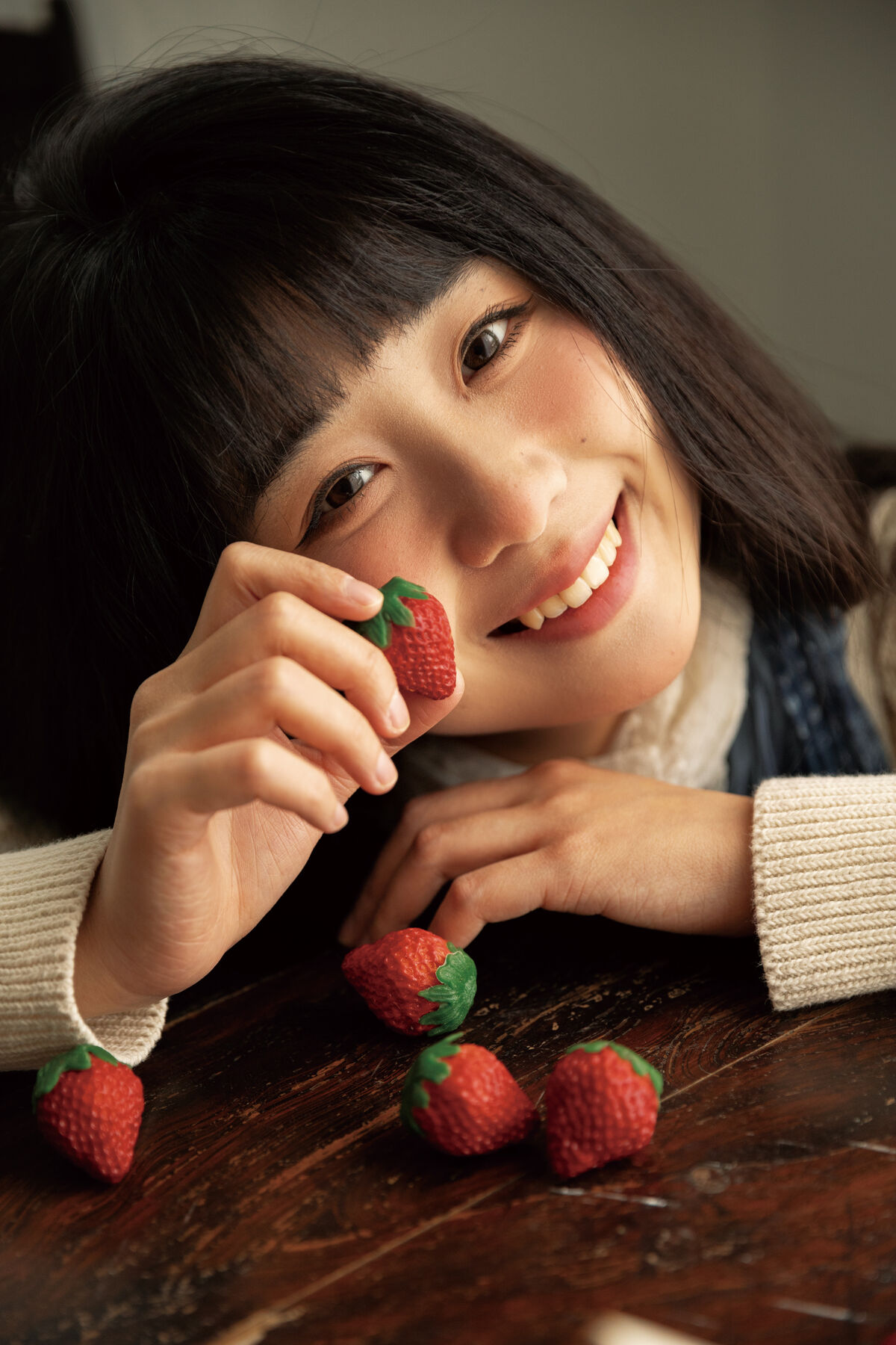 YiTuYu艺图语 Vol.8505 梅子梅子 (28P)