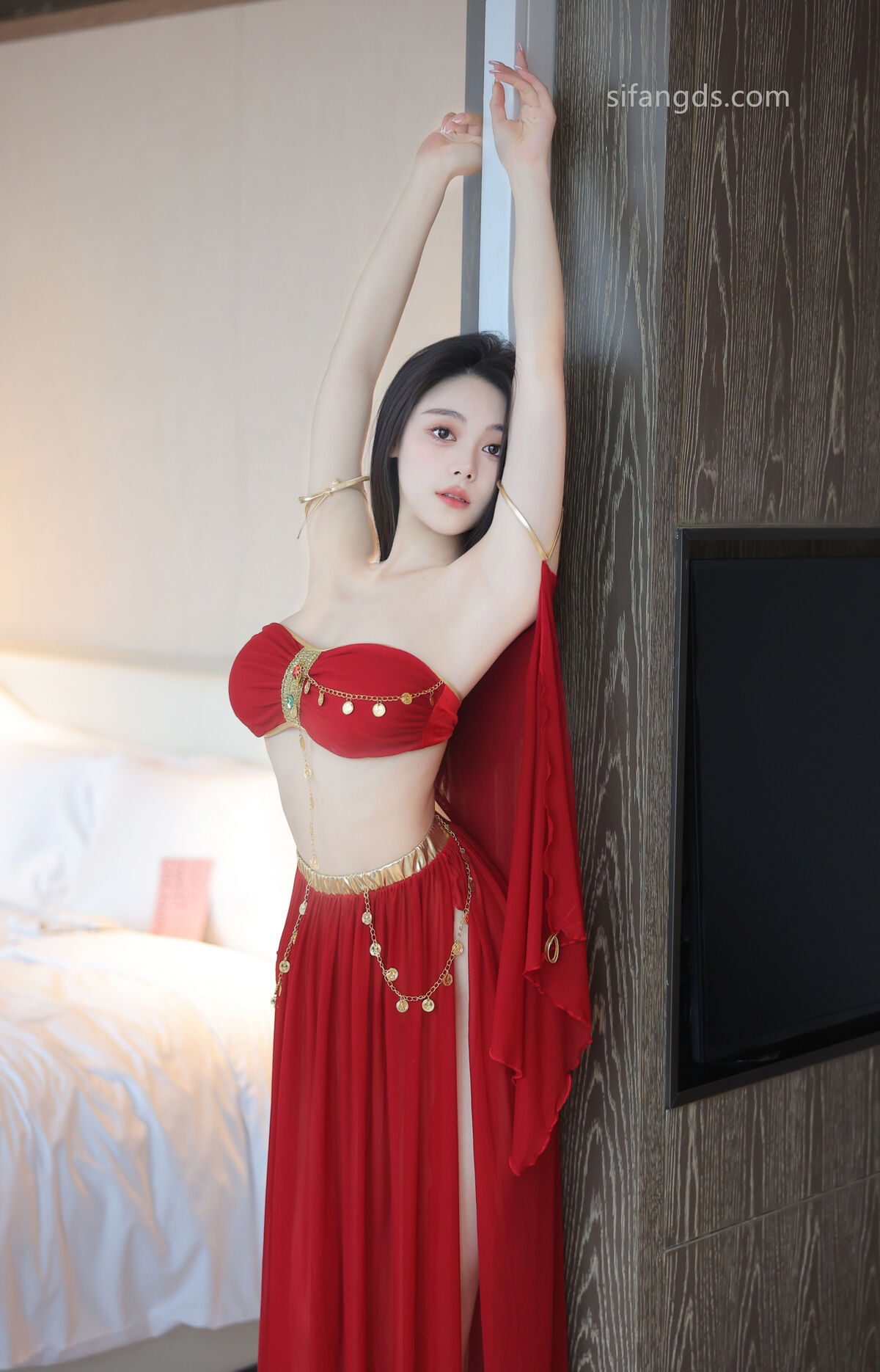 XR Uncensored Qing Miao 清妙 – R18 秀人网模特 红色舞裙 S Part01 (48P – 4V)