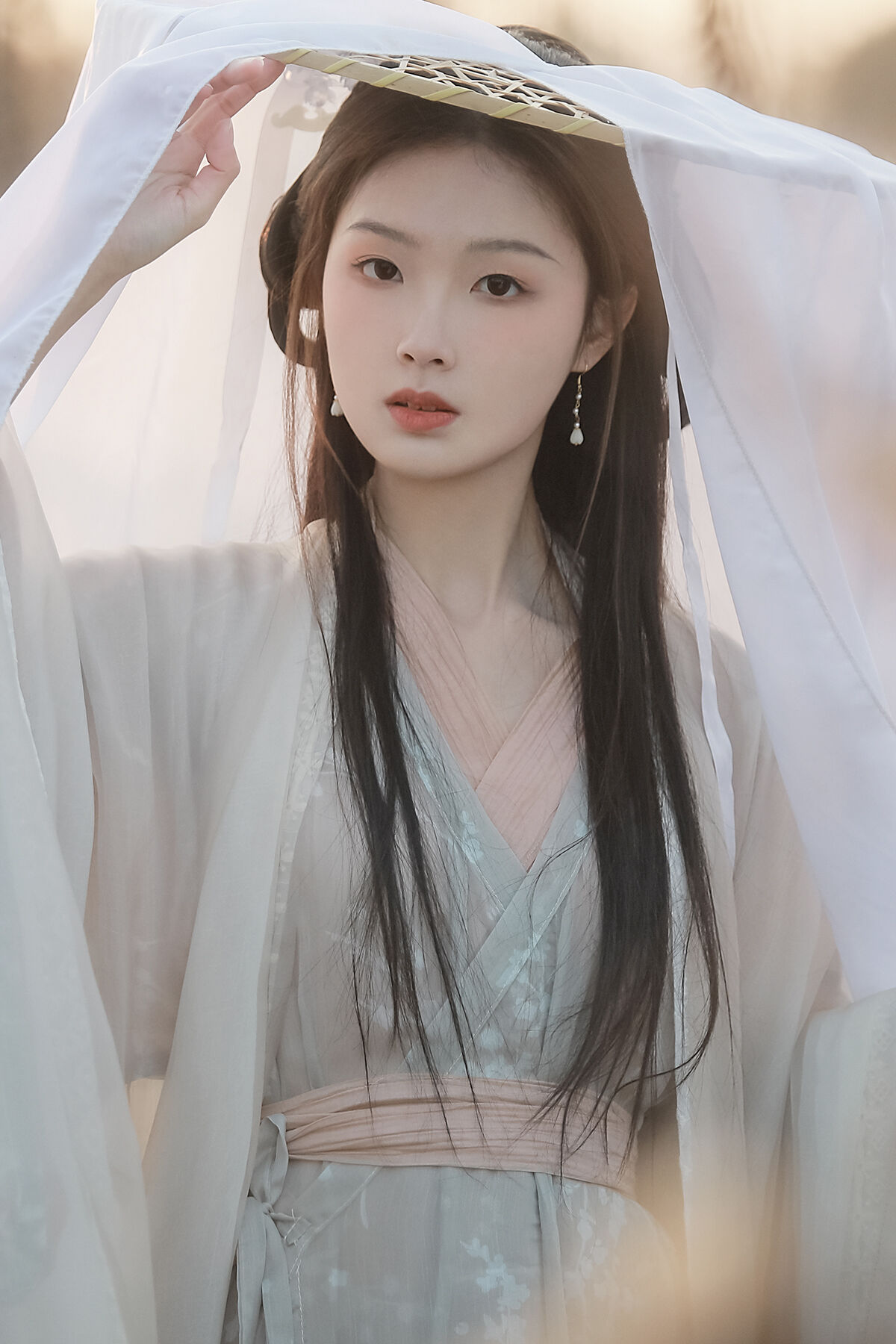 YiTuYu艺图语 Vol.8103 溱溱 (26P)