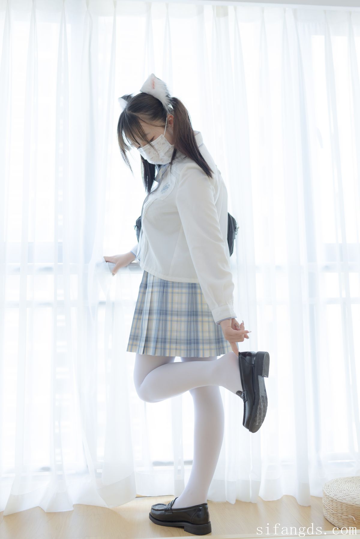 Shao Nu Zhi Xu 少女秩序 – 超级VIP 内部高价定制 R18 JK束缚 Part01 (61P – 1V)