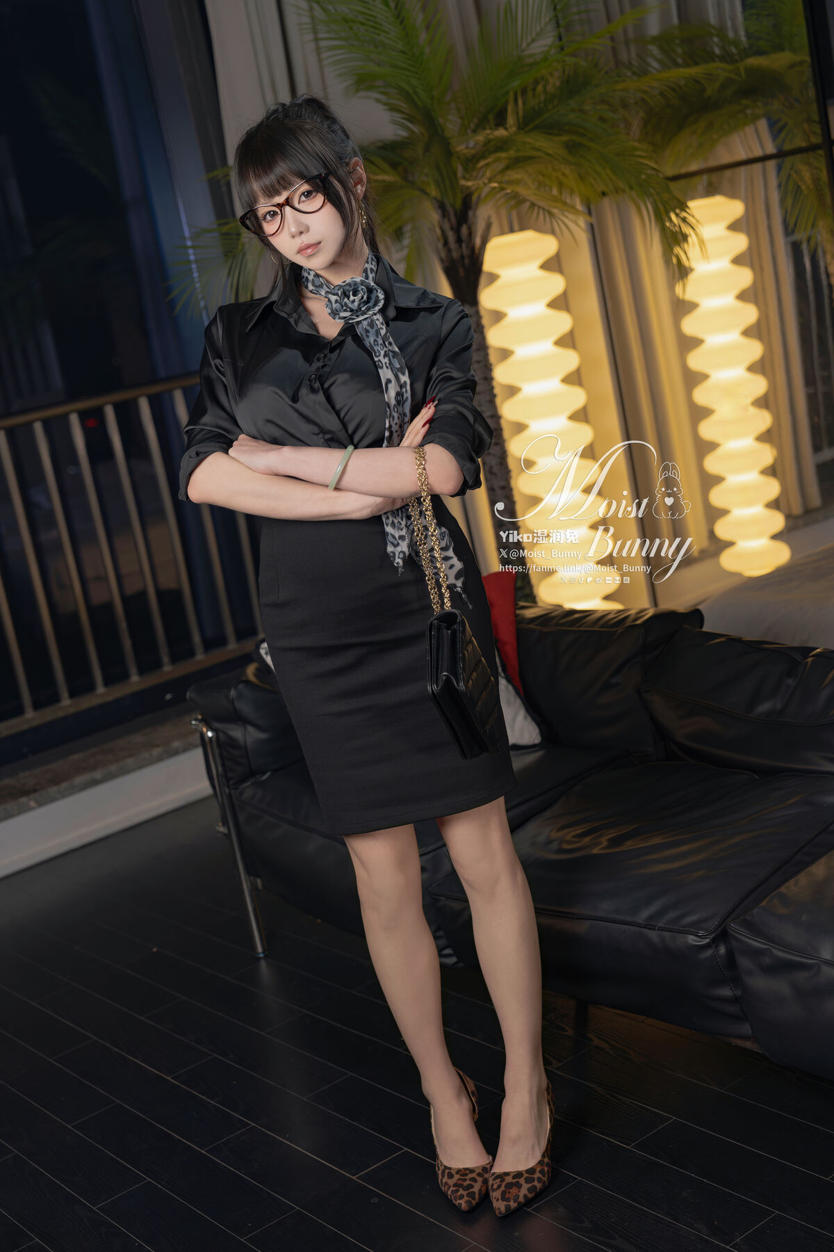 Coser@黏黏团子兔 – 04月作品 总裁攻略 Buttons Part02 (72P)