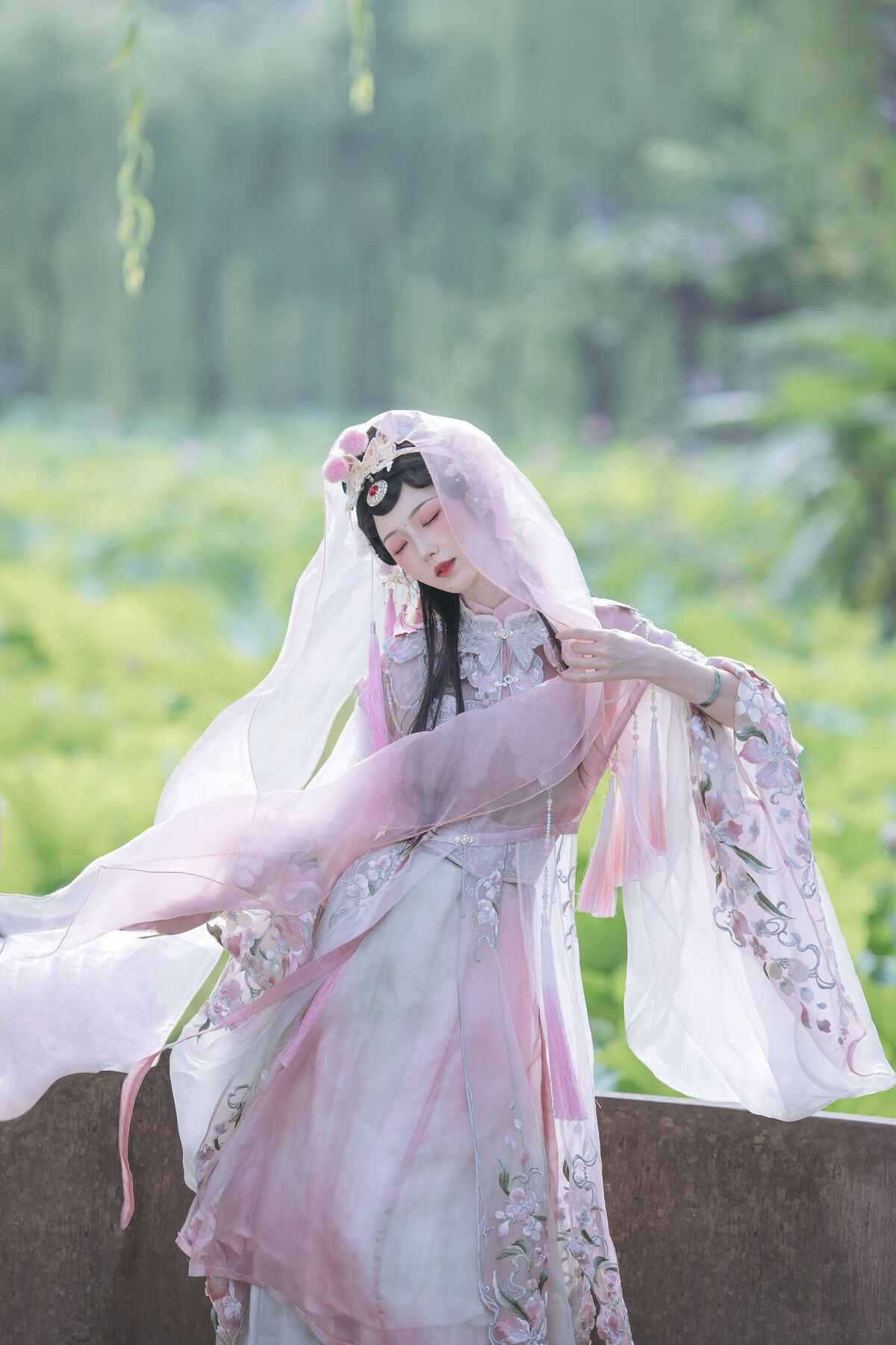 YiTuYu艺图语 Vol.8510 就是景年 (23P)