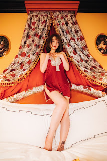 [Loozy] Son Ye-Eun (손예은) – Halloqueen (S.Ver)
