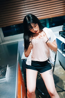 [Loozy] Sonson (손손) – Reading Room