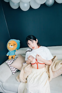[Loozy] Sonson (손손) – Bondage Camp (+S.Ver)
