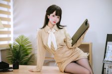 Coser@日奈娇 – 秘书