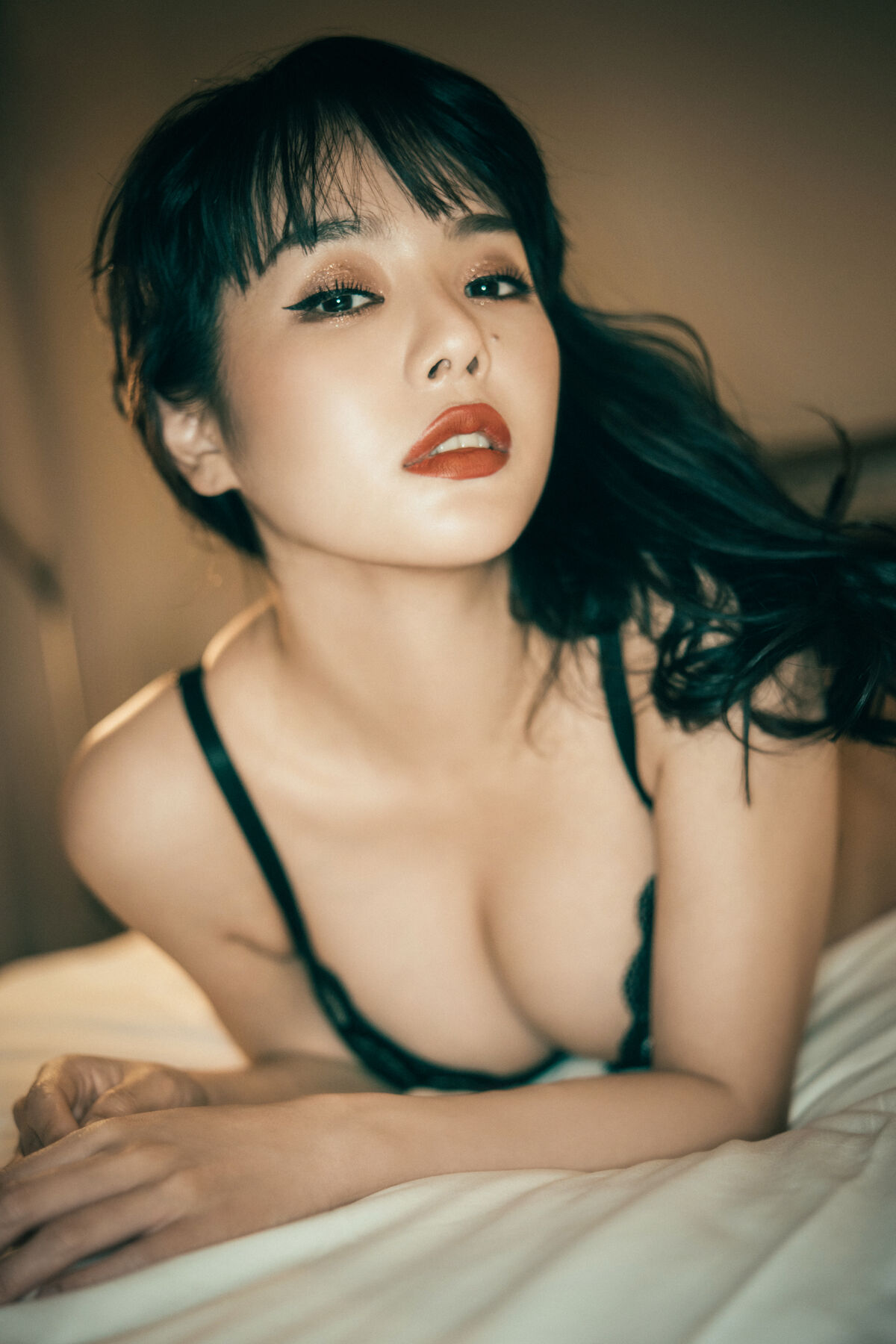 EIMI – Undergarments (88P)