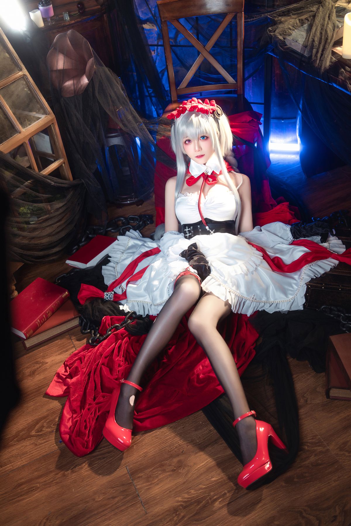Coser@Tomoyo酱 – 碧蓝航线 埃尔宾小红帽 (31P)