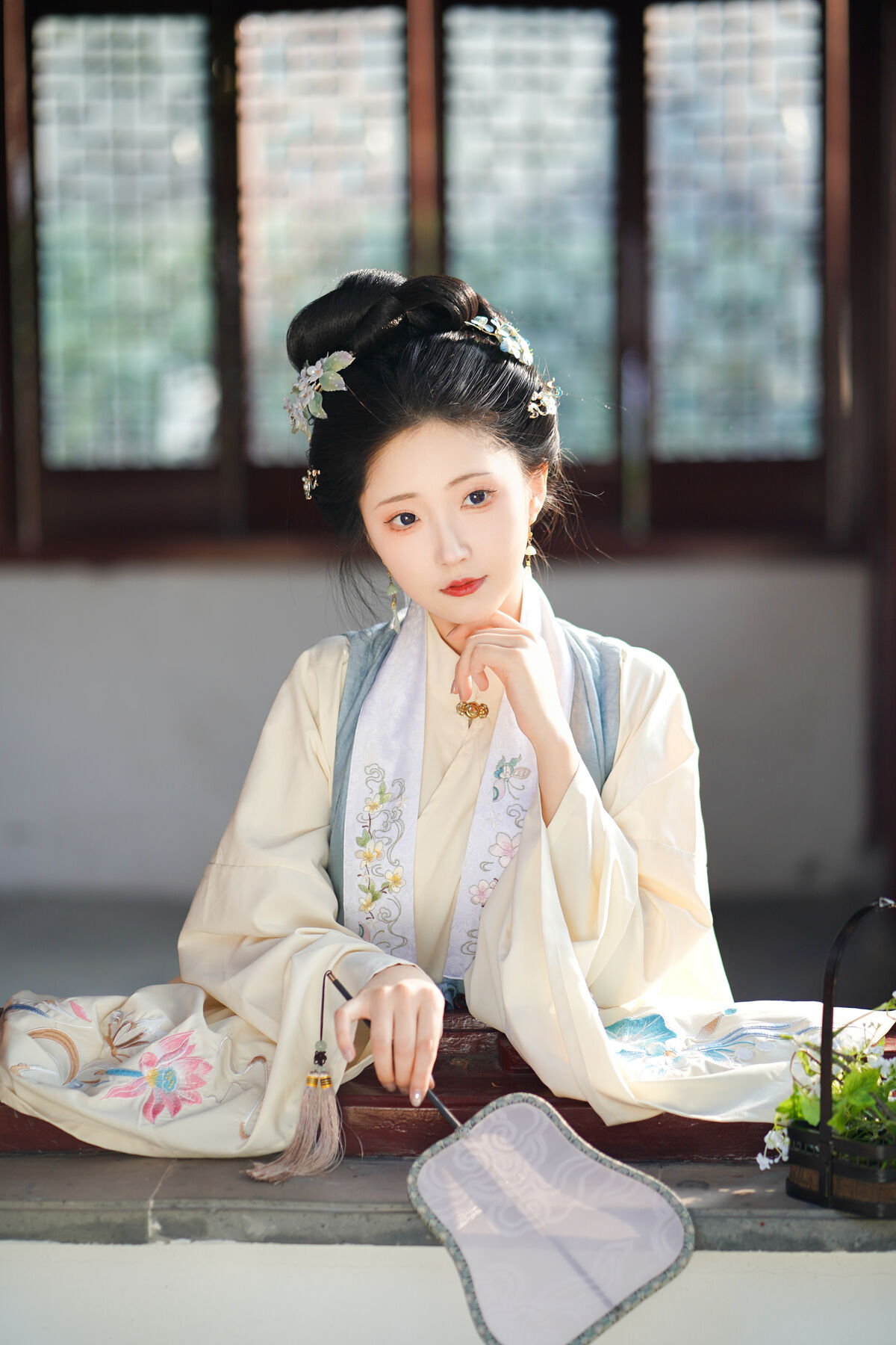 YiTuYu艺图语 Vol.8507 兔牙w (24P)