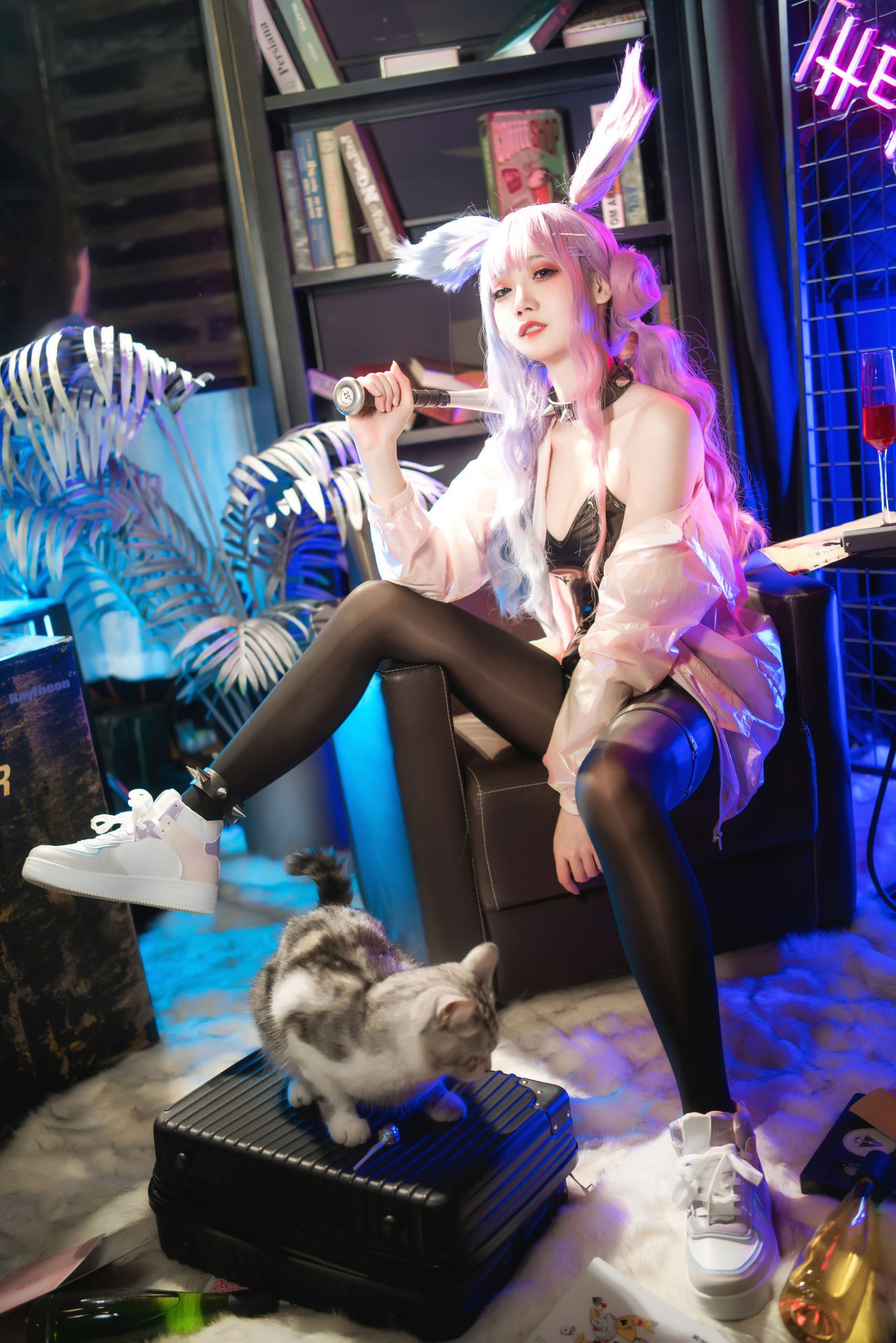 [福利COS] 焖焖碳 - 麻辣兔头X异色兔