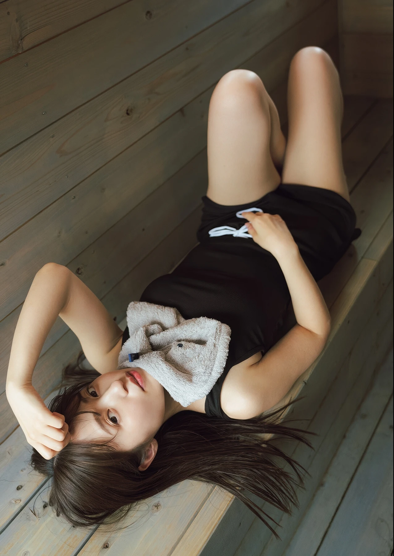 Rikako Aida 逢田梨香子, 写真集 「日々」 Set.01