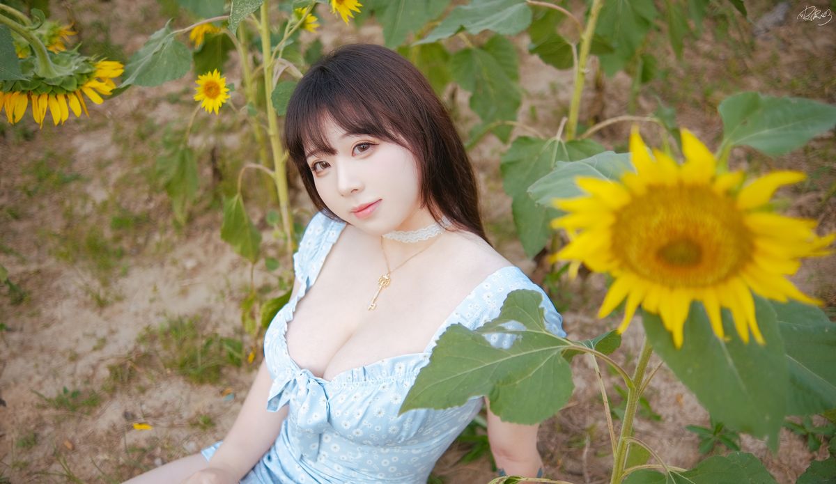 Coser@皮皮奶可可爱了啦 – 彼女向日葵 (36P)