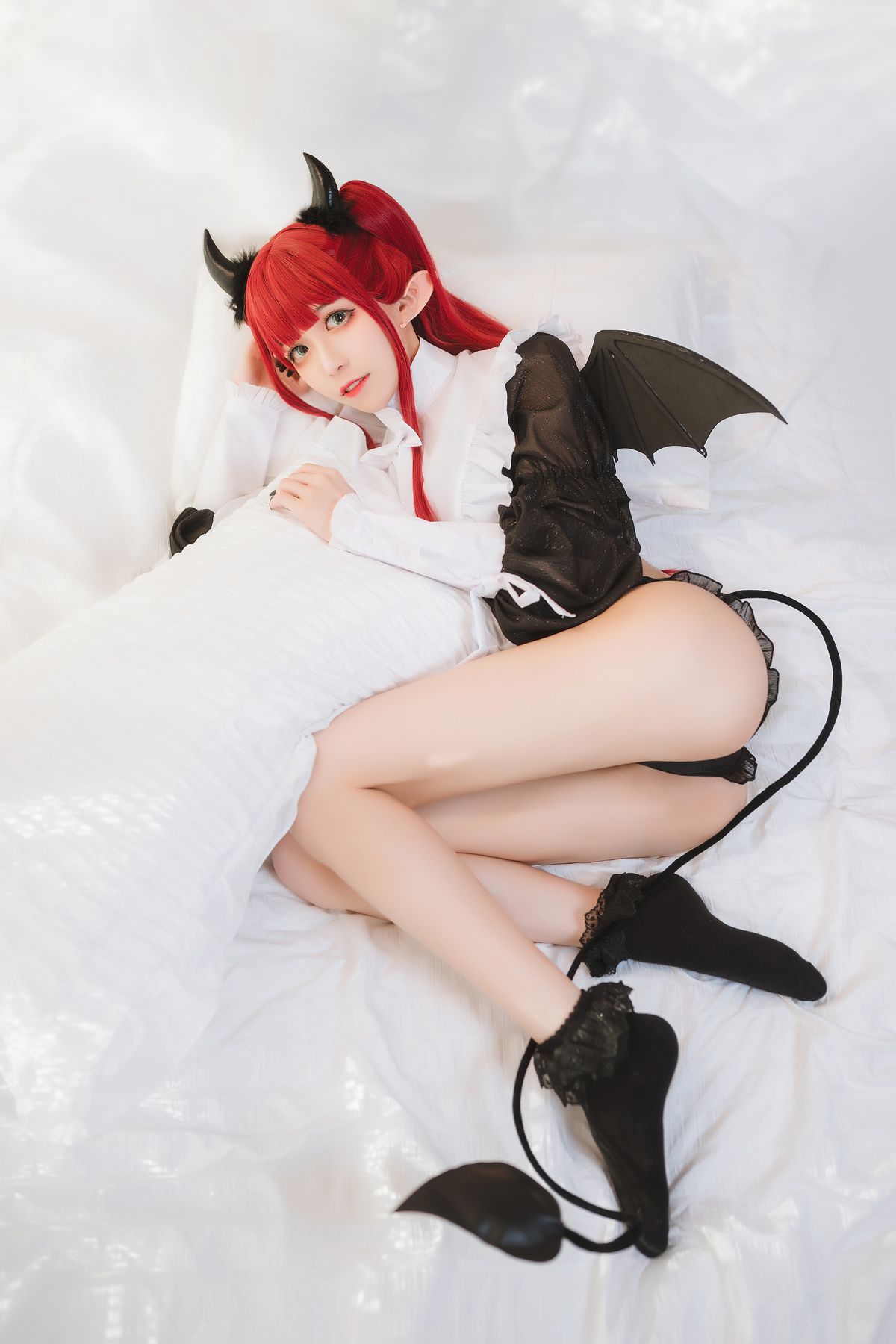 Coser@Tomoyo酱 – 更衣人偶 利兹魅魔 (24P)