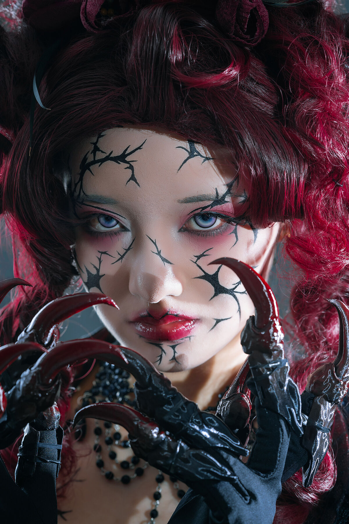 Coser@云溪溪 Yunx1x1 And 奶桃桃 – 似我 菲尔·尤洛安