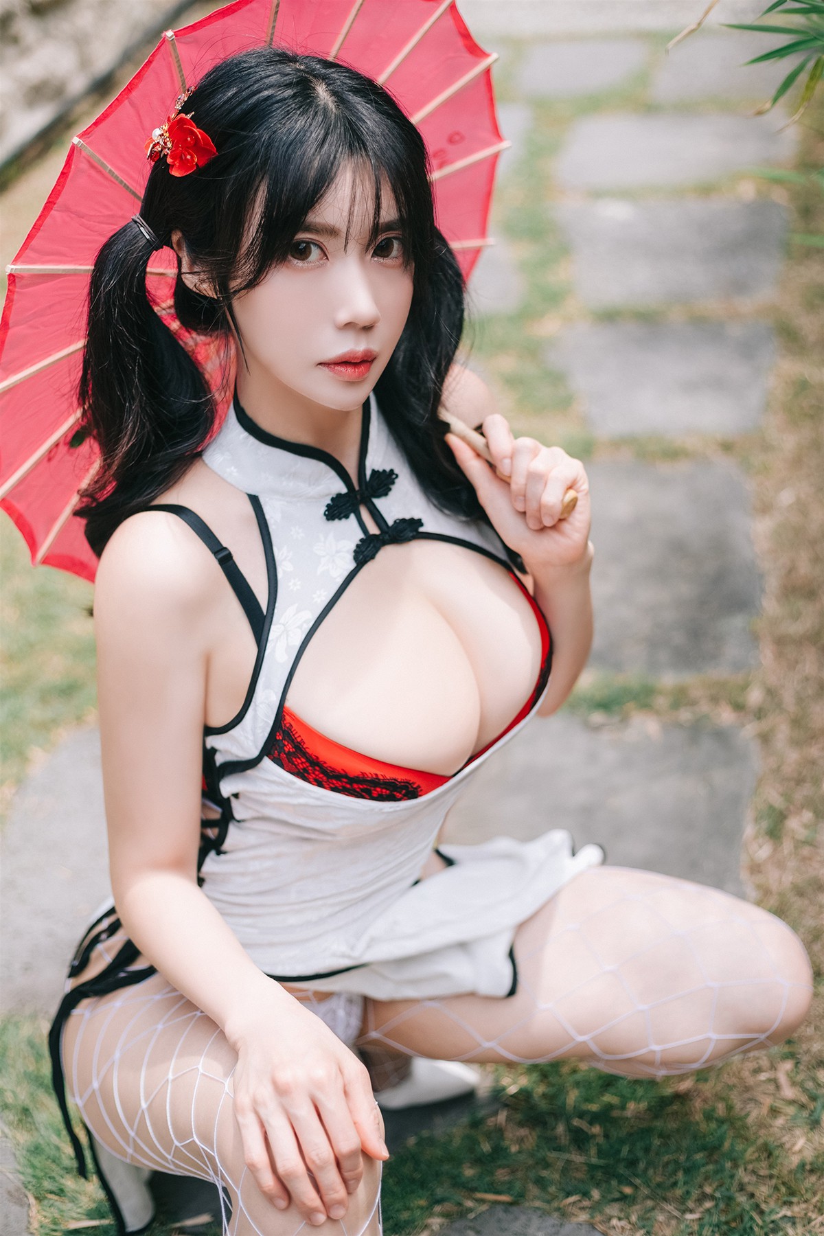 Paranhosu Sia_S22 – Bright Moon