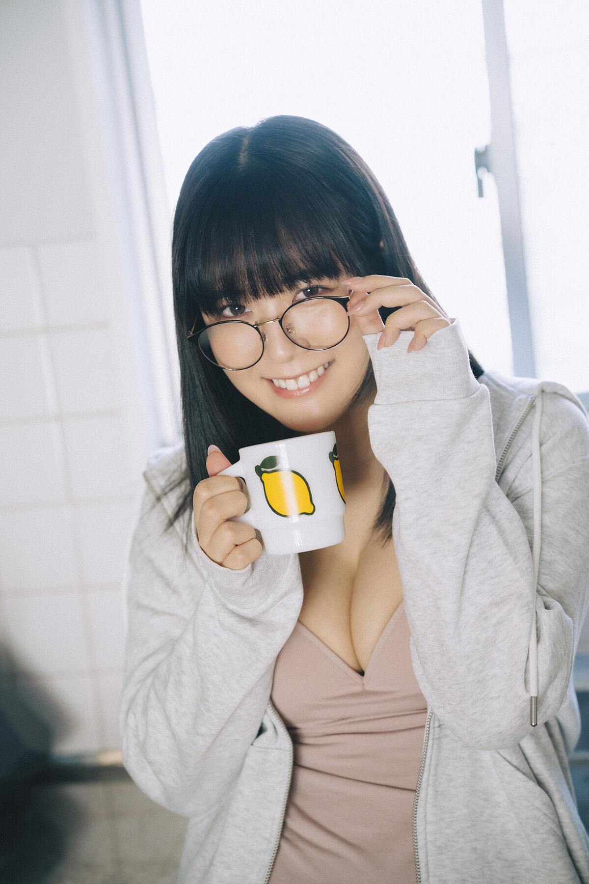JP Shinonome Umi 東雲うみ – 彼女が部屋でしたいこと ENTAMEデジタル写真集 (49P)