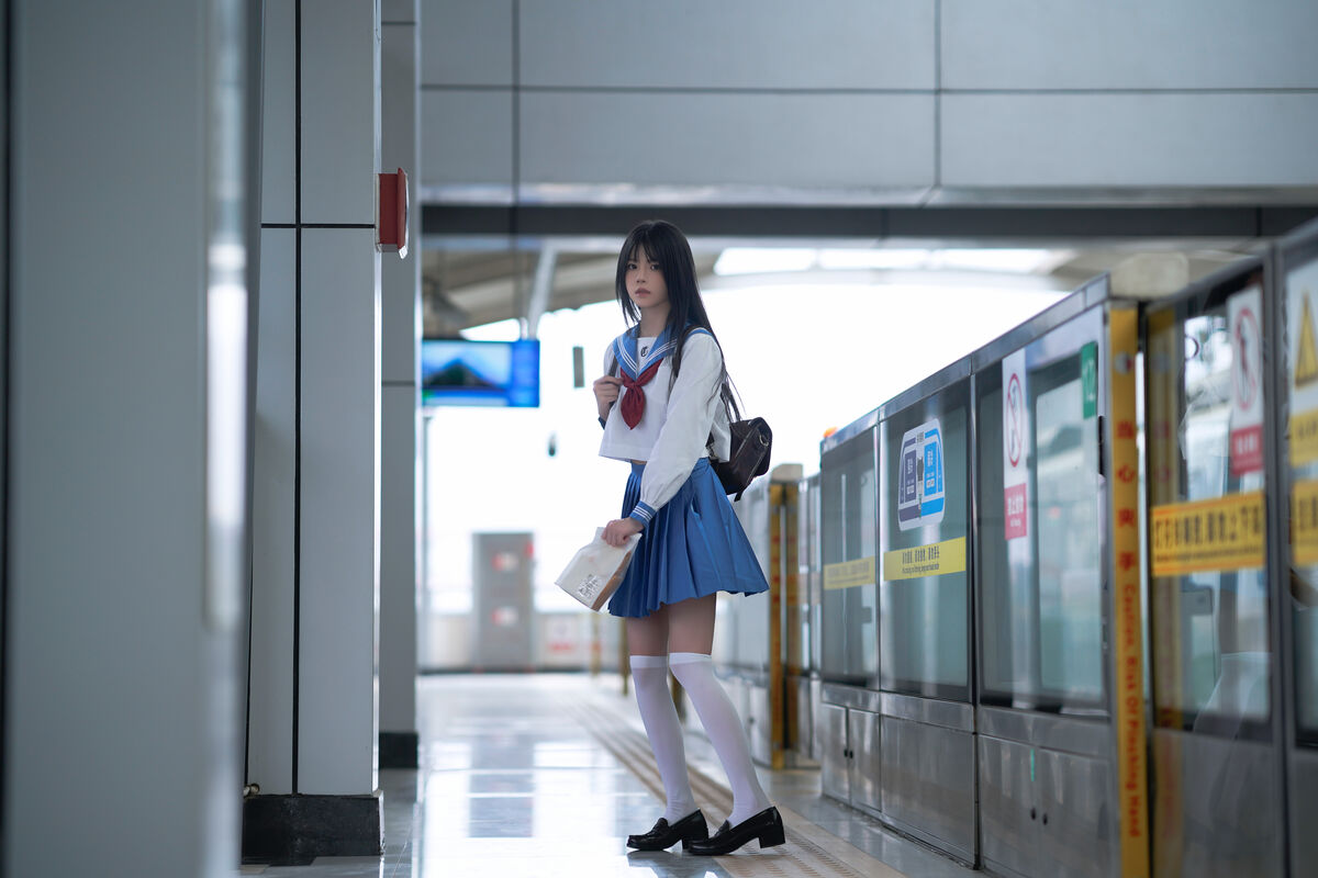 Coser@桜桃喵 – 地铁JK (34P)