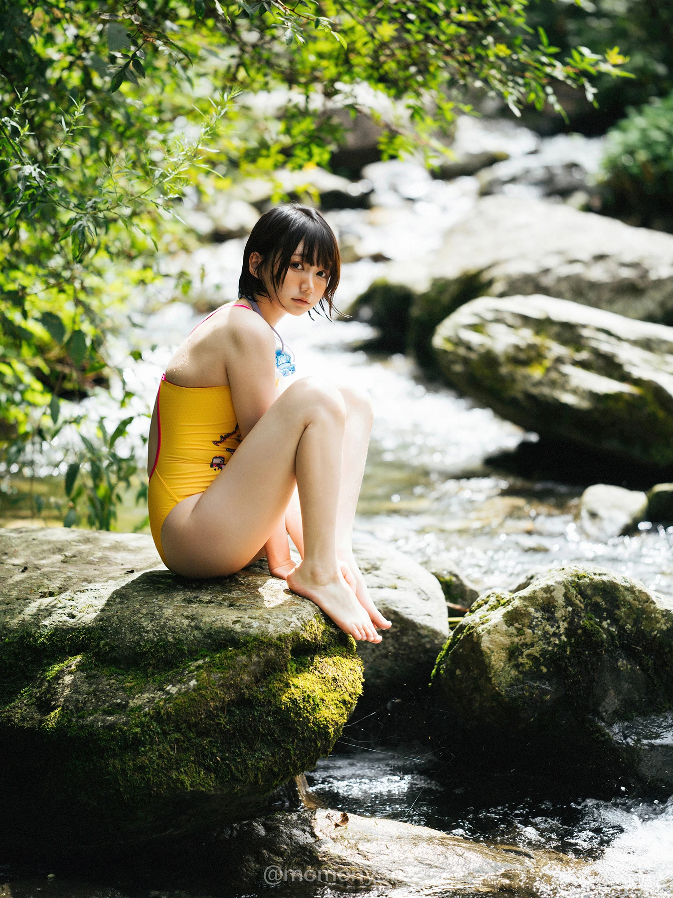 Shizuku しずく, 写真集 Fantia 原魔物喵 「夏の小川」 Set.01