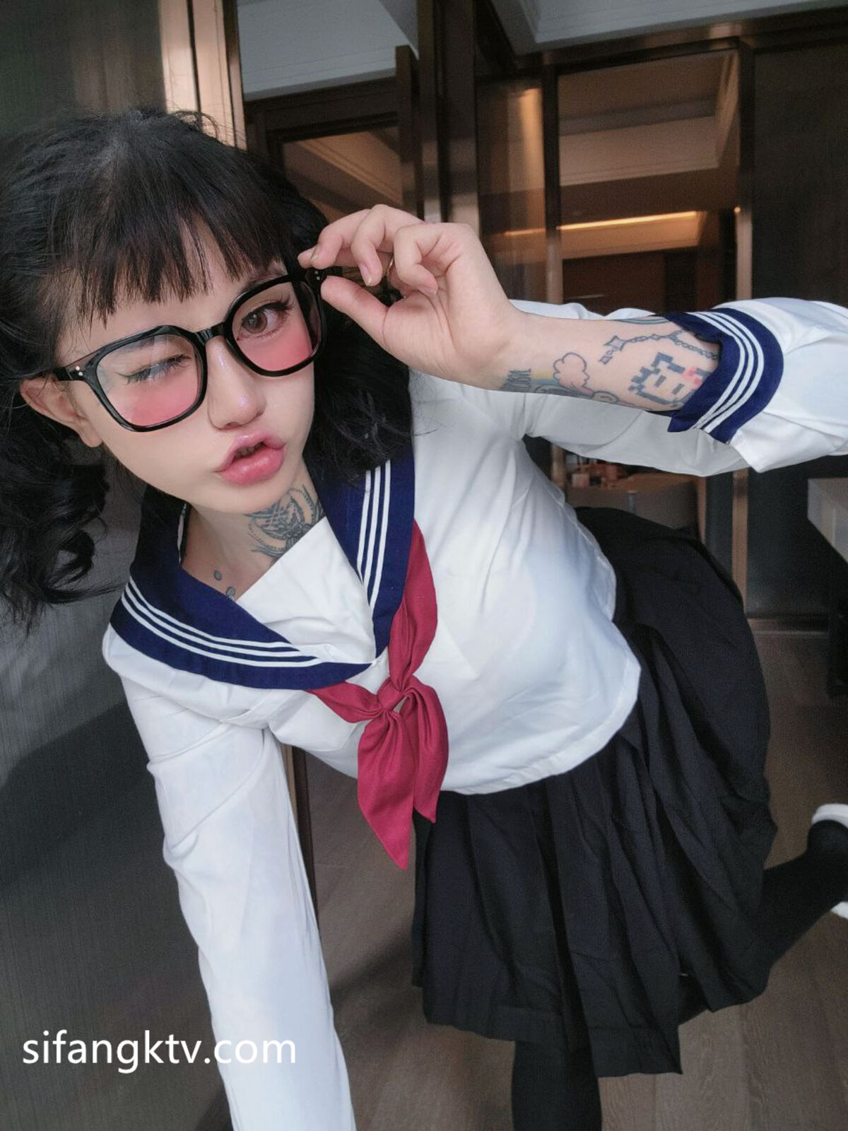 Sexychloe – 火爆X网红福利 野性十足 (64P – 21V)