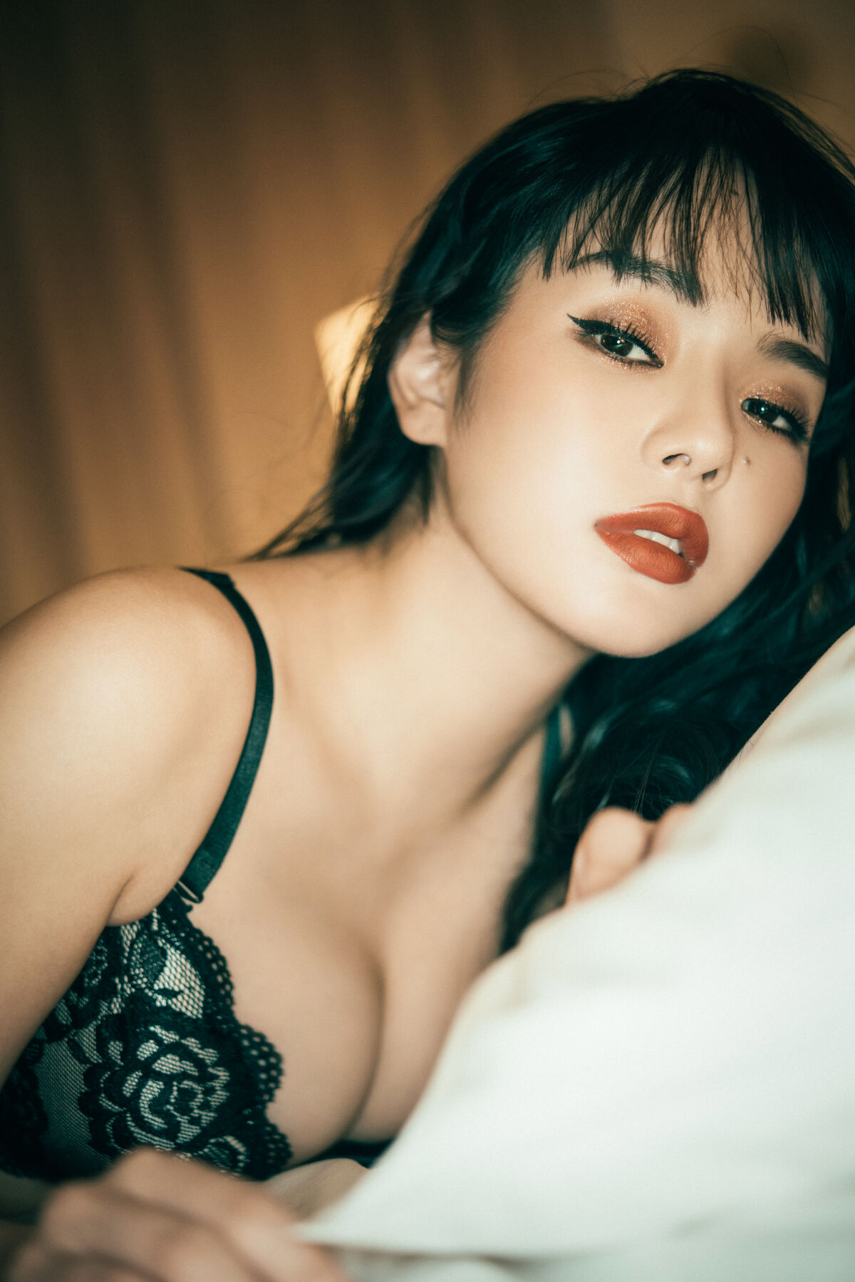 EIMI – Undergarments (88P)