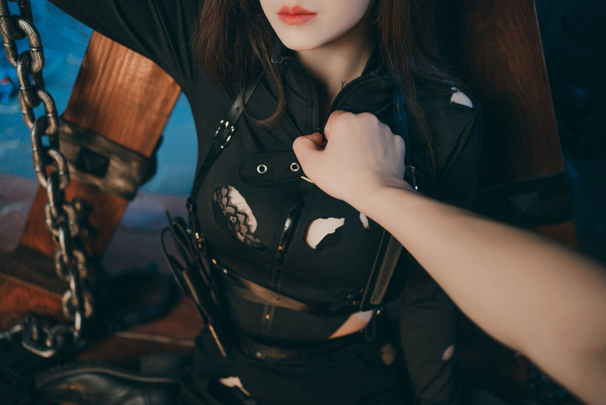 Coser@鹿八岁 – 特工的堕落 后篇 Part01 (56P – 1V)