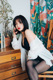 [Loozy] Son Ye-Eun (손예은) – Officegirls Vacation Vol.1