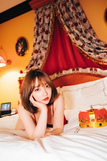 [Loozy] Son Ye-Eun (손예은) – Halloqueen (S.Ver)
