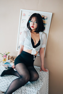 [Loozy] Son Ye-Eun (손예은) – Officegirls Vacation Vol.1