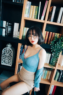 [Loozy] Son Ye-Eun (손예은) – Librarian Girl