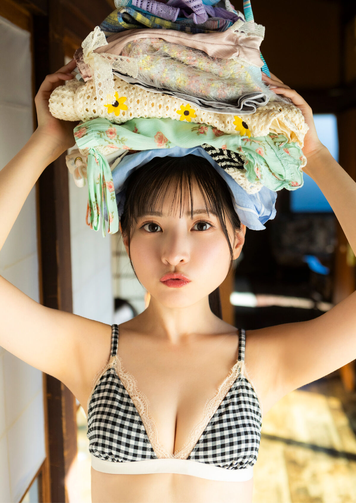 JP Rui Takanashi 小鳥遊るい – どんぐりの背比べ