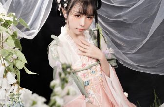 Nekokoyoshi 爆机少女喵小吉, 写真集 花间集 Flower