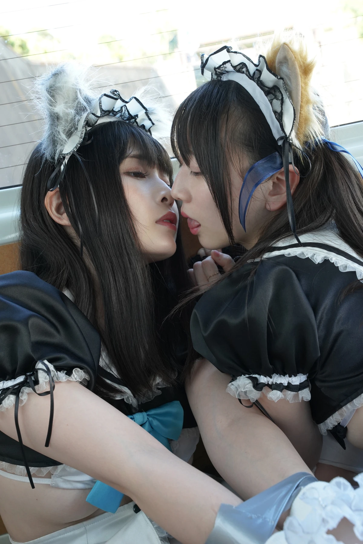 Sui Utatane うたたね翠, Mizuna Shione 水那しおね, 写真集 「野生のメイドがあらわれた！」 Set.04