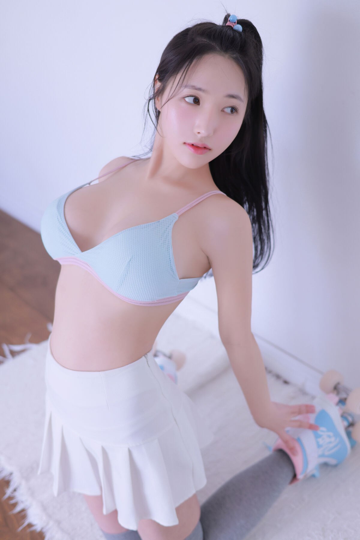 Yeon Hwa 연화 – Pure White Girl Part1