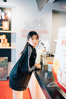 [Loozy] Sonson (손손) – Cinema Girl (+S.Ver)