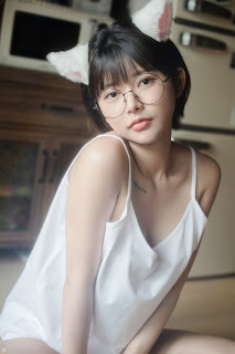 [PINK] U.Hwa (은유화) – My Cat
