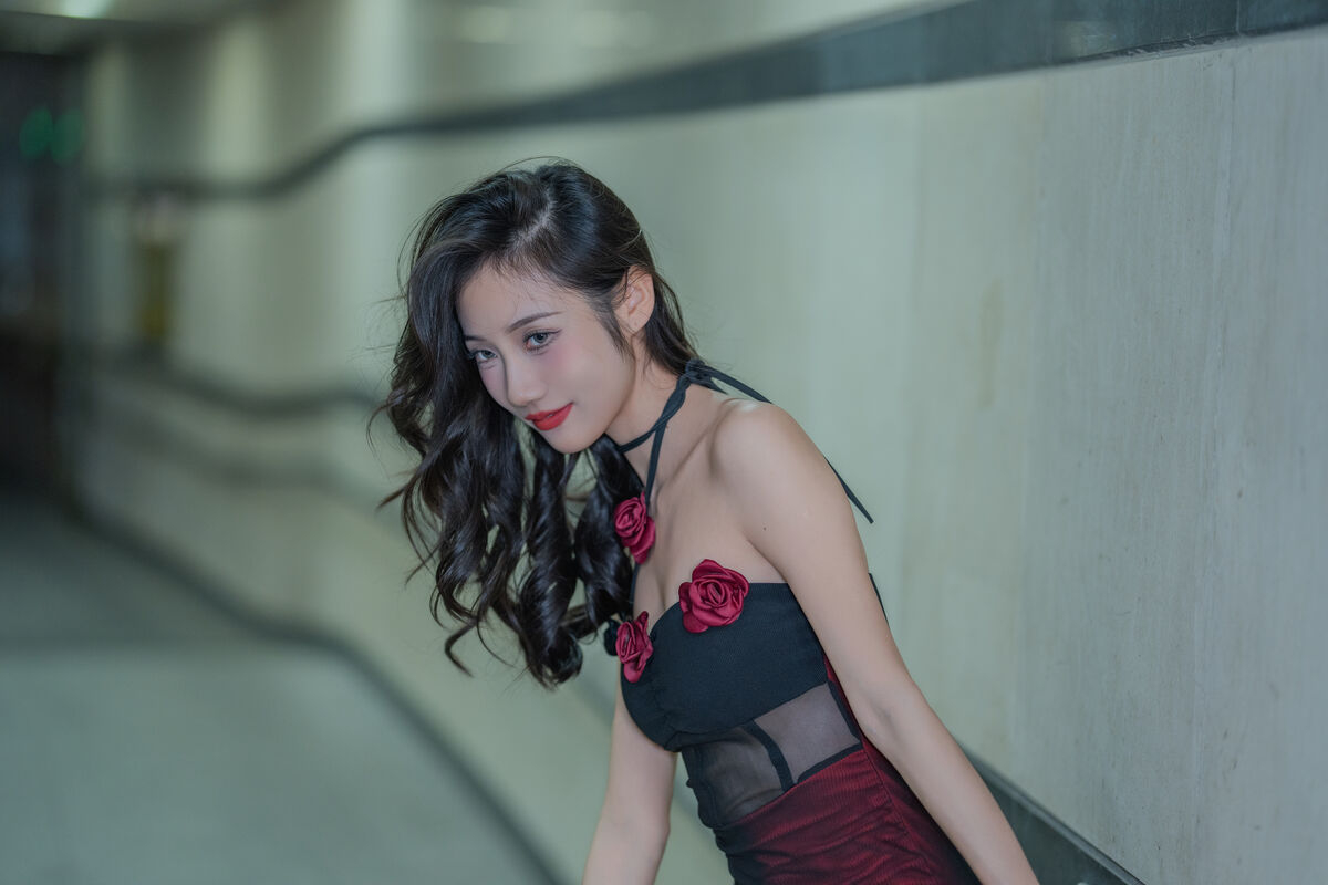 YiTuYu艺图语 Vol.8223 o1ne万 (23P)