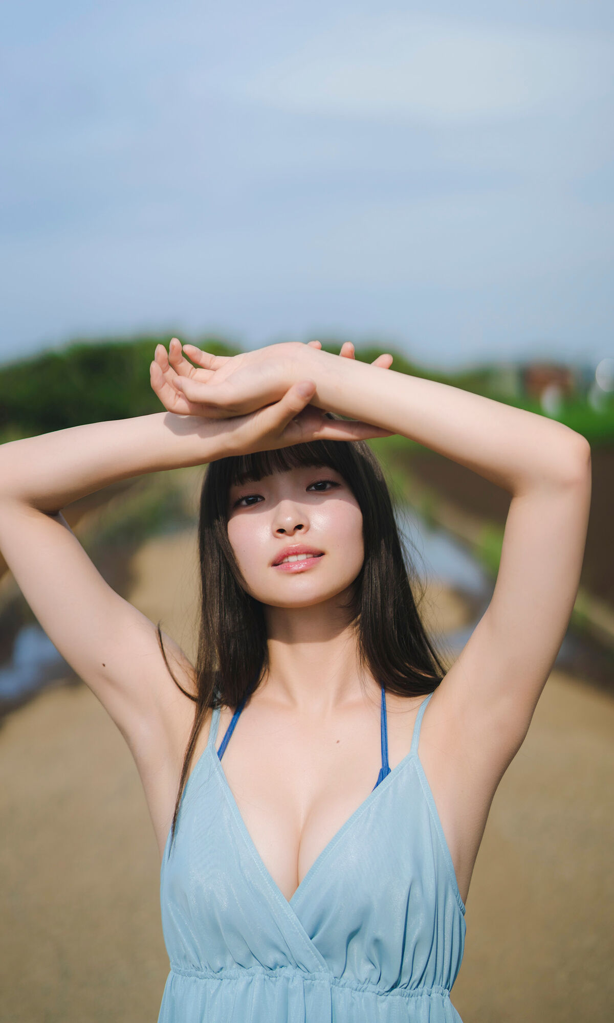JP Natsuki Satonaka 里仲菜月 – こっち向いて、なっちゃん